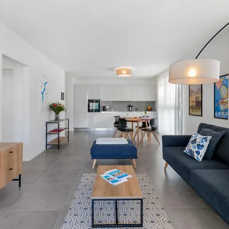 Loctowers A3-4-2 By Interhome Apartman *